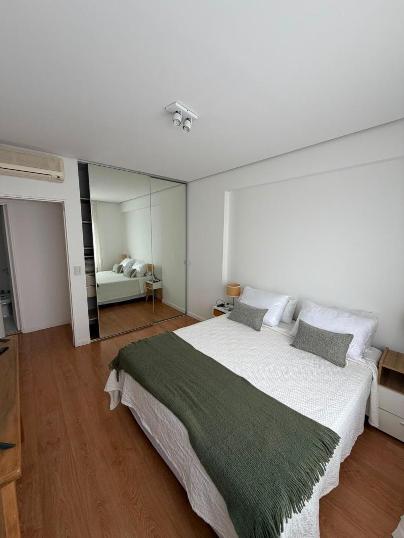 Foto de DEPARTAMENTO 4 AMBIENTES AMOBLADO EN PALERMO TODO INCLUIDO, imagen 2