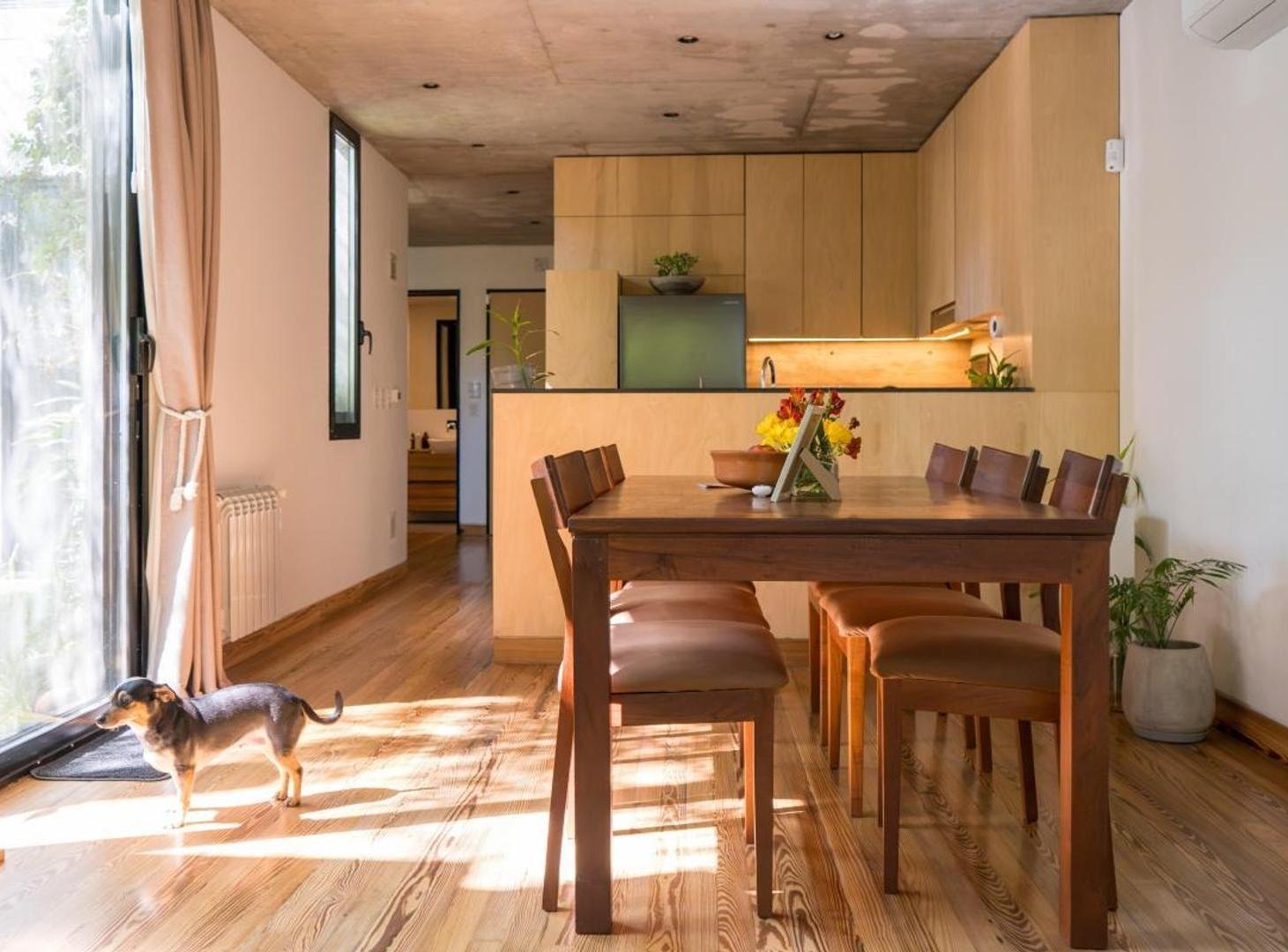Foto de venta semipiso 3 amb con jardin y dos cocheras coglhan, imagen 5