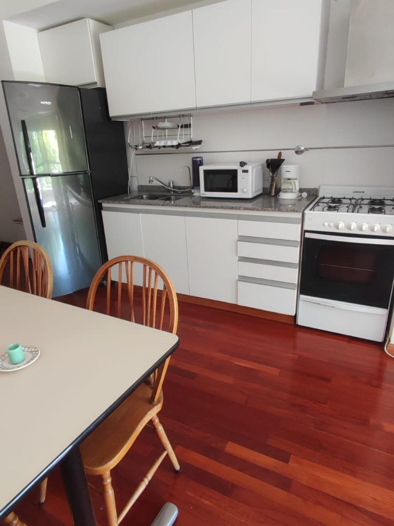 Foto de alquiler monoambiente amoblado con balcon, imagen 5