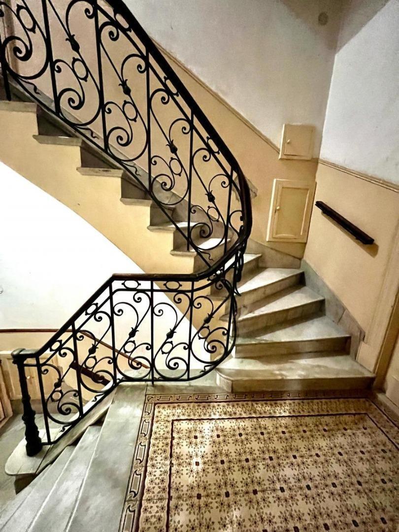 Foto de VENTA PISO 6 AMBIENTES CON PATIO Y BALCONES EN SAN NICOLAS, imagen 5