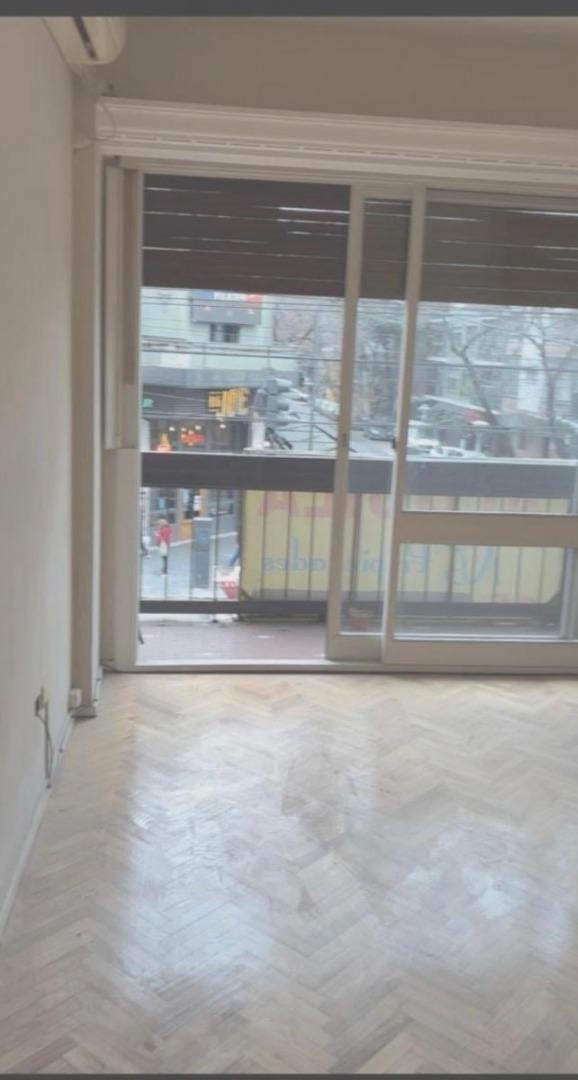 Foto de VENTA LUMINOSO DPTO 5 AMBIENTES CON COCHERA EN VILLA CRESPO, imagen 3