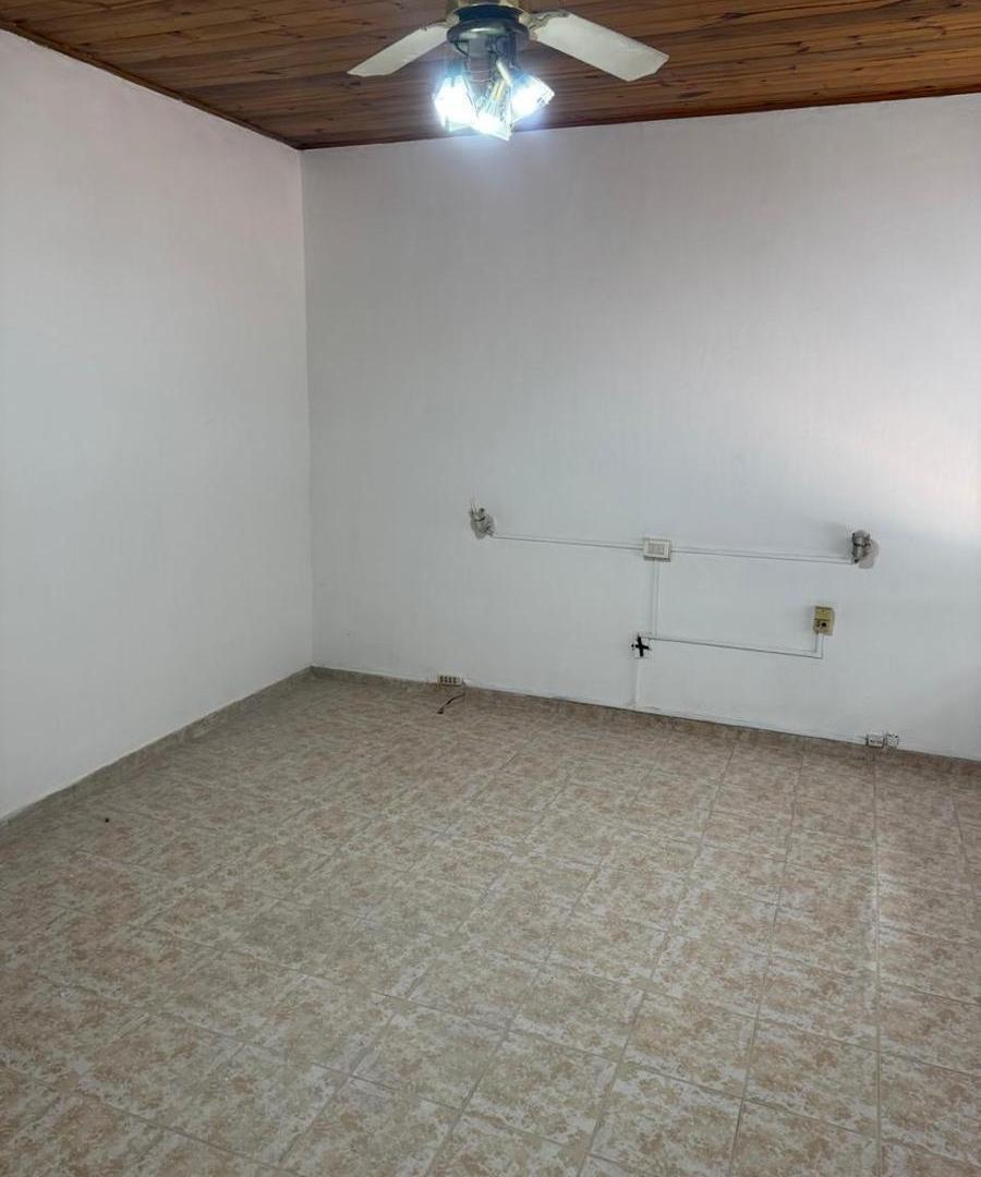 Foto de VENTA PH OPORTUNIDAD LANUS OESTE, imagen 4