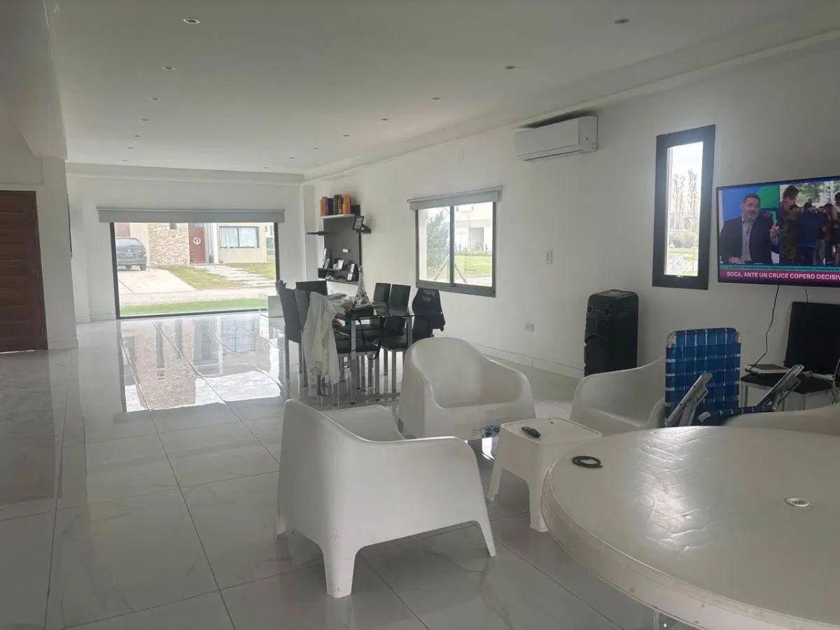 VENTA!!! EXCELENTE CASA 5 AMB LAGOS DE SAN ELISEO 5