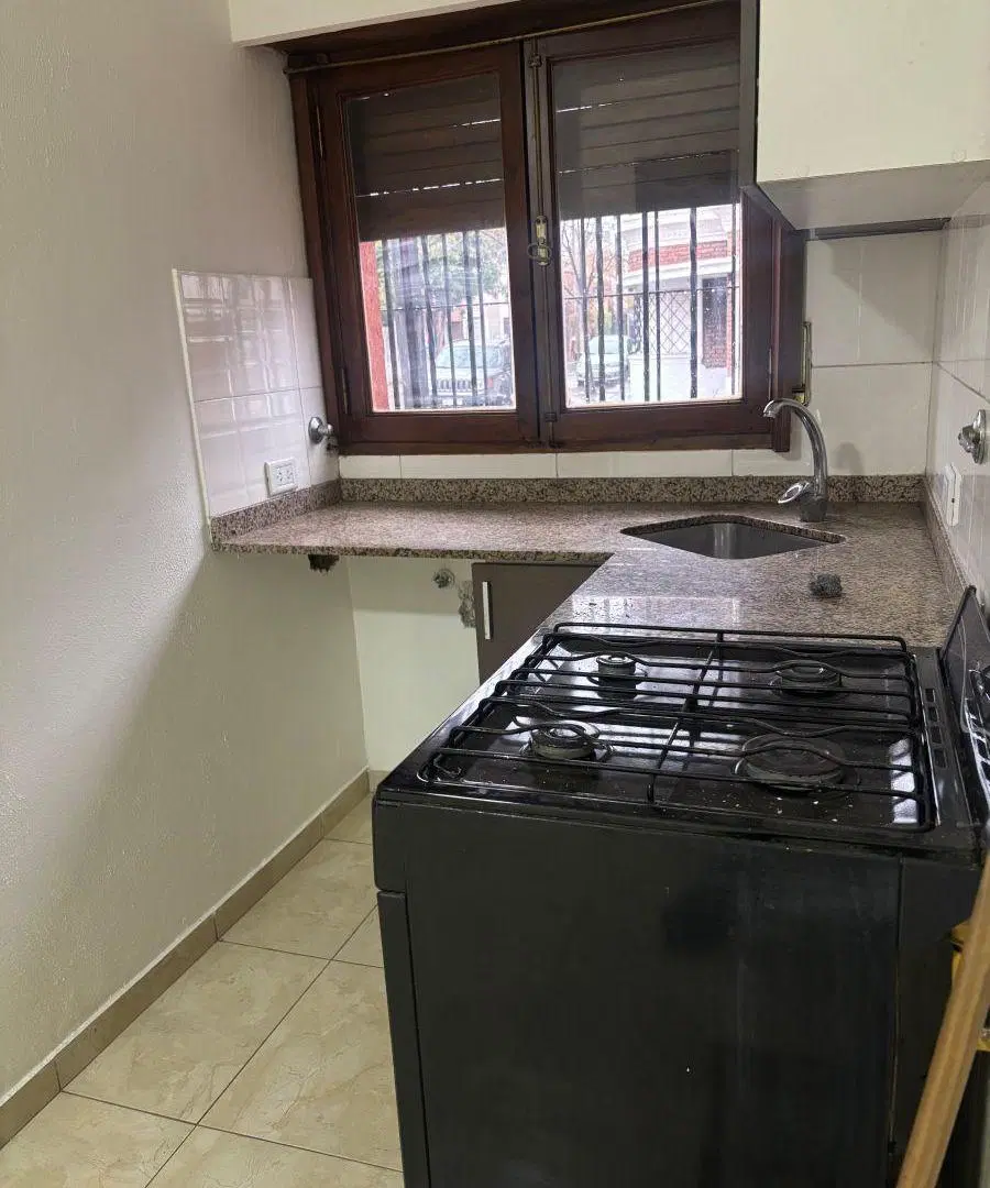 ALQUILER DEPTO TIPO PH 2 AMBIENTES 4