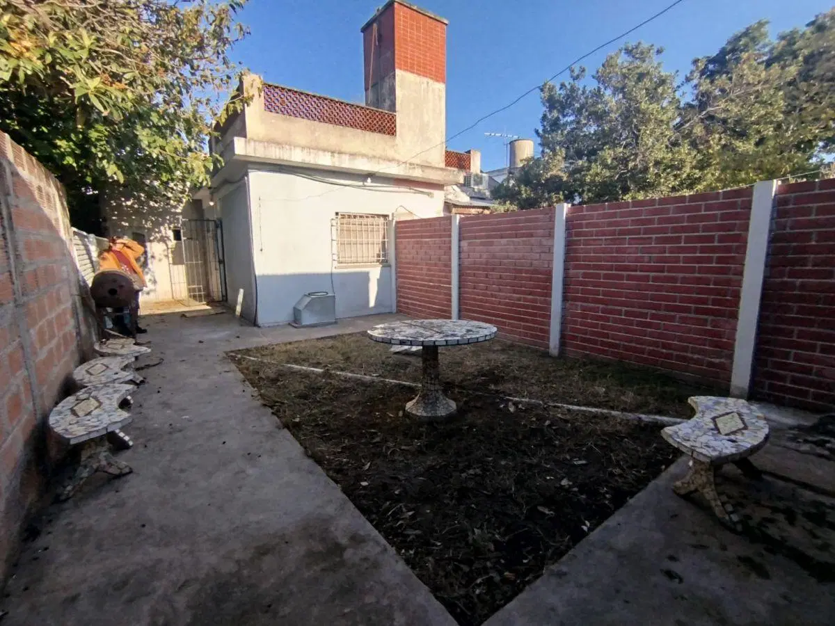 Alquilo, Ph al frente, Se alquila, Padua, Merlo, Ugazio propiedades 4