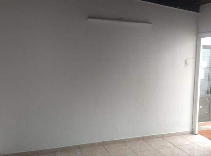 MONOAMBIENTE PARA HOMBRE SOLO SIN GARANTÍAS 4