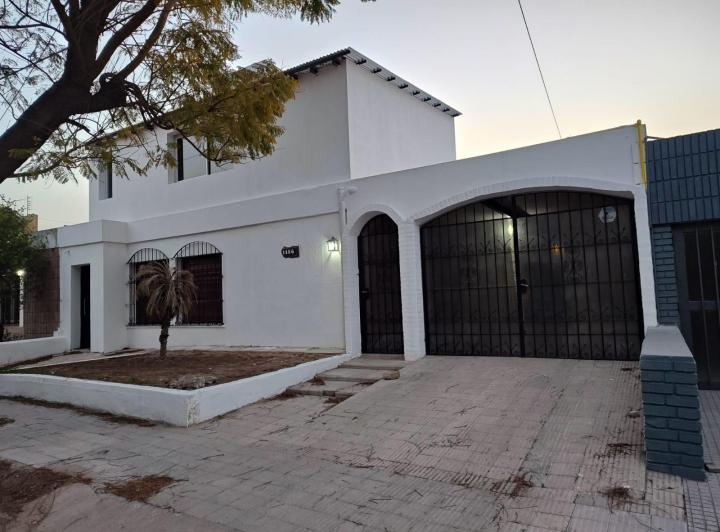 ALQ CASA 2 DORM-BARRIO JUAN XXIII 1