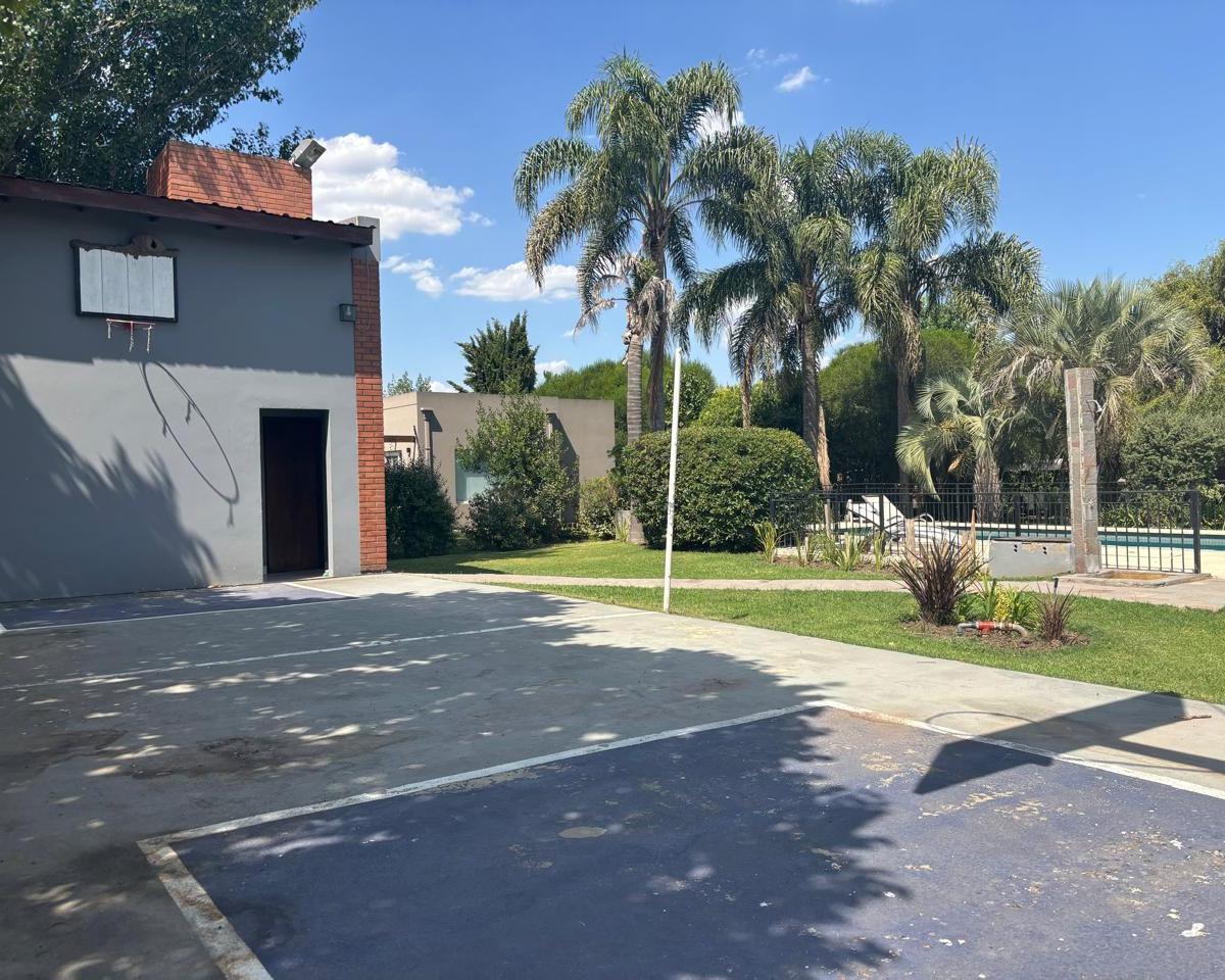 Terreno con Pileta en Venta en Cañuelas. Altos del Carmen. 1