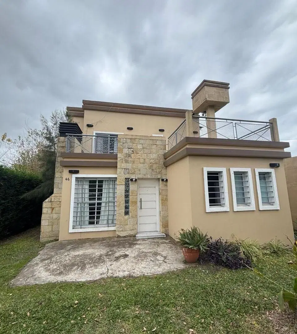 CASA CON PILETA EN VENTA EN VILLA ADRIANA CAÑUELAS 5