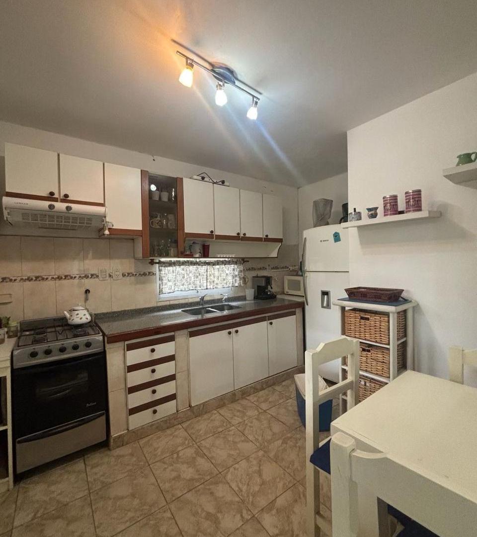 Foto de CASA CON PILETA EN VENTA EN VILLA ADRIANA CAÑUELAS, imagen 3