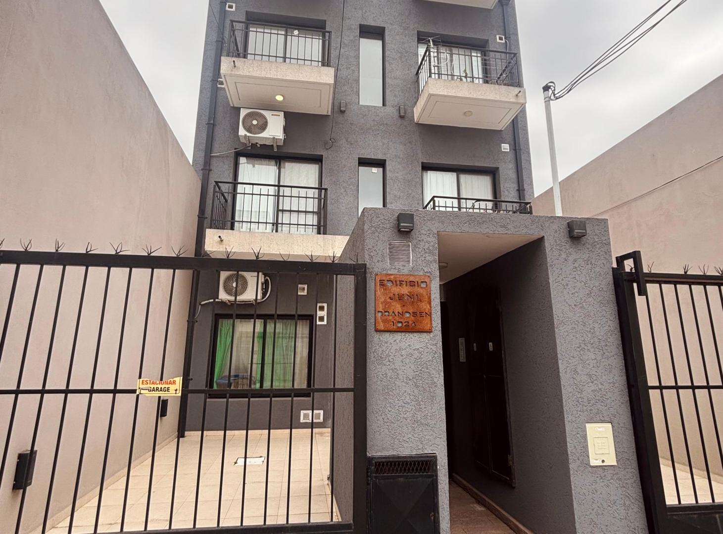 Foto de DEPARTAMENTO 2 AMBIENTES EN VENTA EN CAÑUELAS, imagen 1