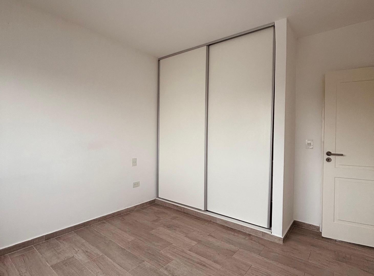 Foto de DEPARTAMENTO 2 AMBIENTES EN VENTA EN CAÑUELAS, imagen 3