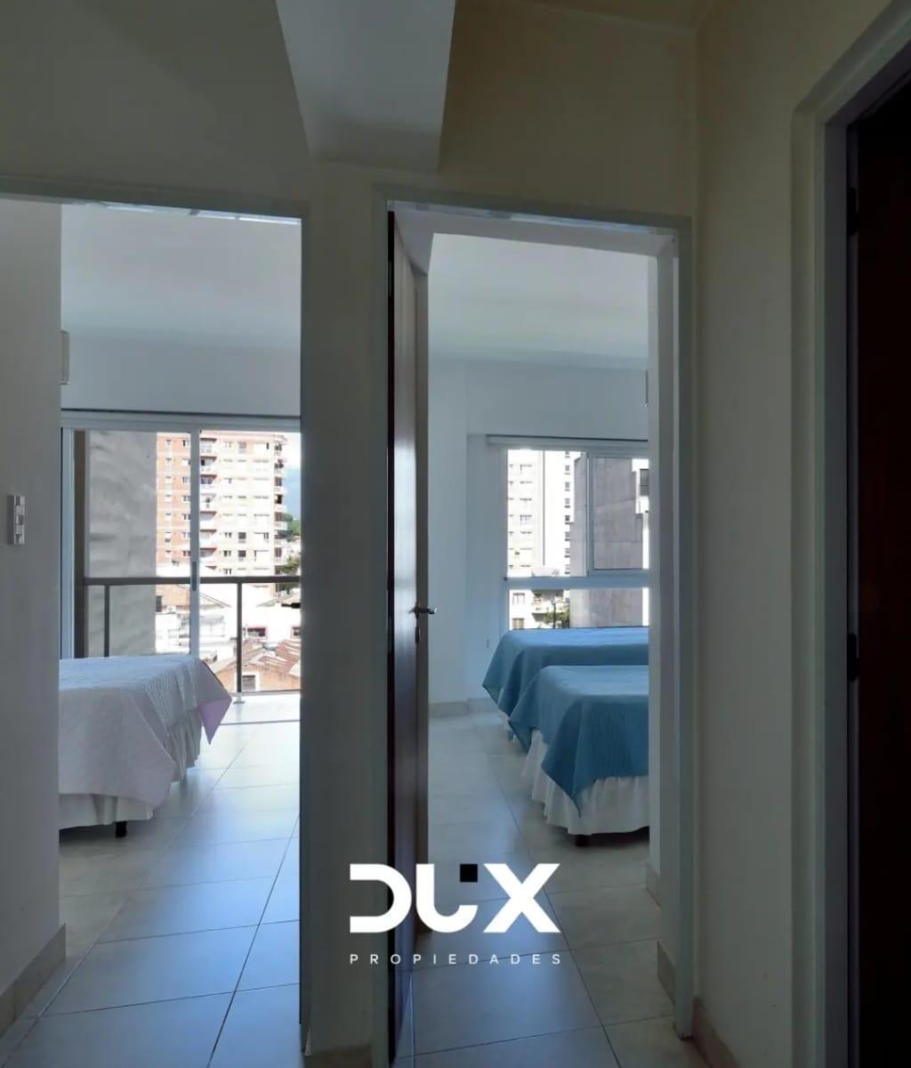Departamento de 2 Dorm. 3
