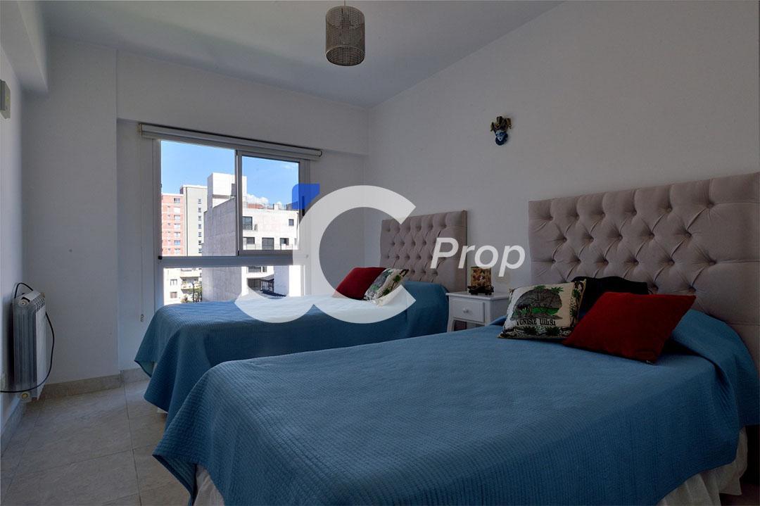 Departamento de 2 Dorm. 5