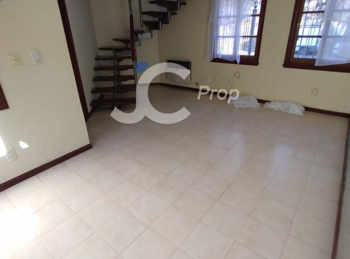 Casa en Alquiler - Tres Cerritos 1