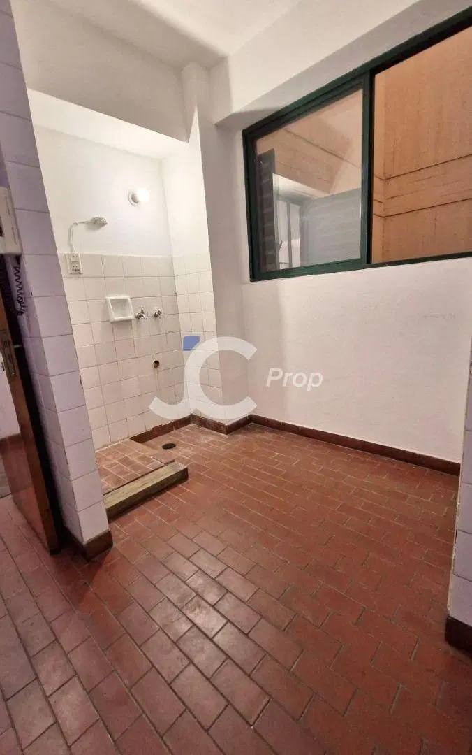 Departamento con 4 habitaciones en venta en Salta 8