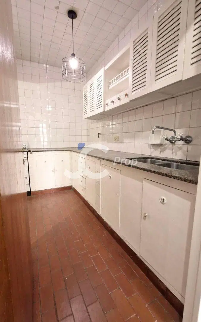 Departamento con 4 habitaciones en venta en Salta 5