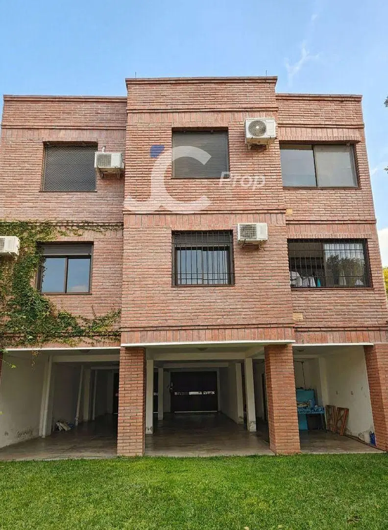 Departamento de 3 dormitorios en Venta en Tres Cerritos 1