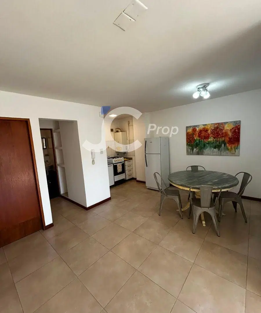 Monoambiente amplio en venta en Salta 5