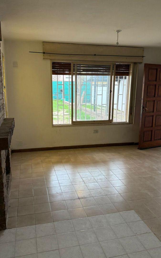 Foto de Casa en venta barrio Empalme. Todo para tu familia, mascota y vehículos, imagen 2