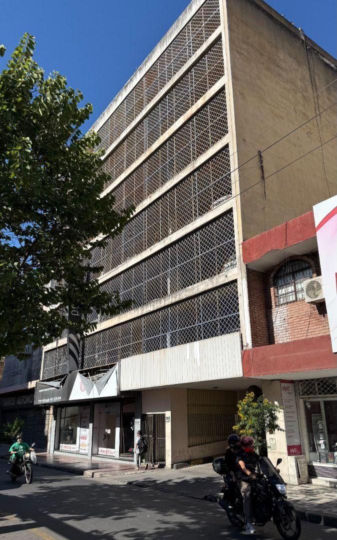 Cochera Centro con Seguridad Las 24h (Sin Comisión Inm.)