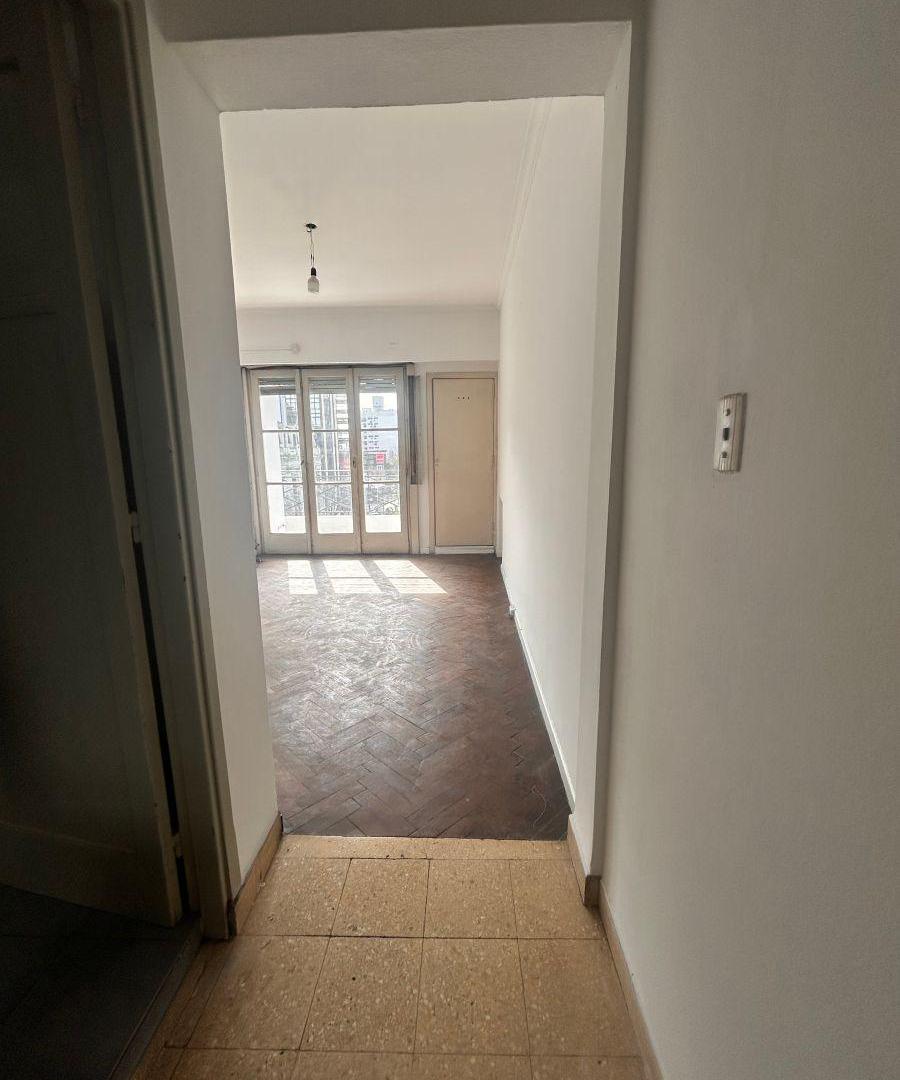 Foto de DEPARTAMENTO 2 DORMITORIOS CON BALCÓN, imagen 5