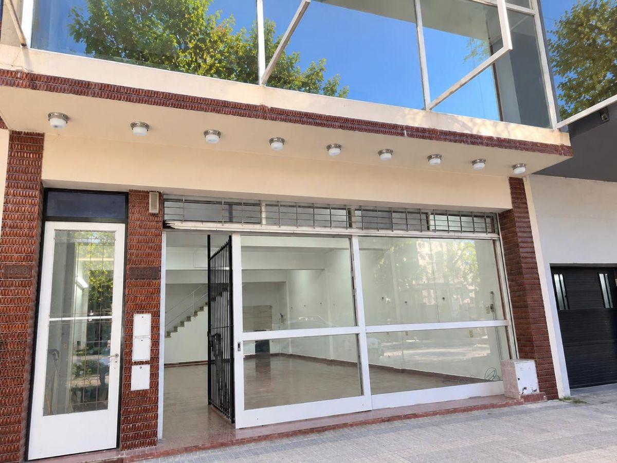 Foto de LOCAL EN ALQUILER – 220 m² CUBIERTOS EN DOS PLANTAS – LA PLATA, imagen 2