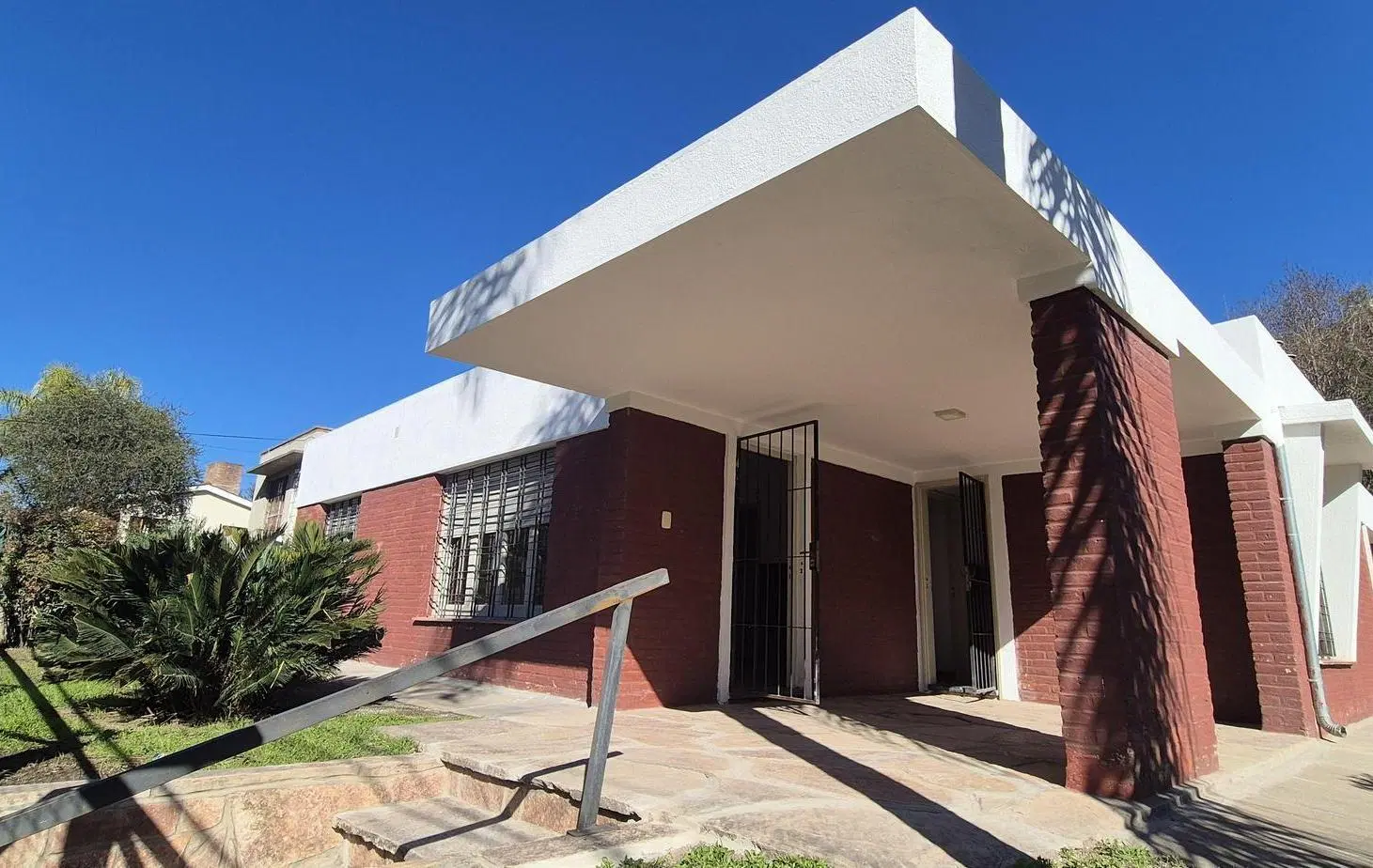 CASA  DEPARTAMENTO EN VENTA  VILLA ALLENDE Barrio San Alfonso  Ideal para vivir e invertir 5