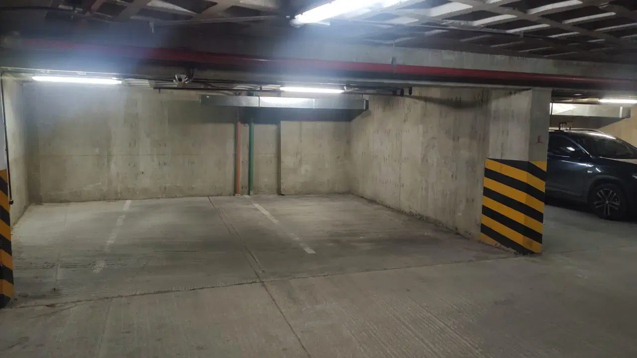 COCHERA EN VENTA EN TORRES H AV. PUEYRREDÓN 724 - FRENTE TRIBUNALES 3