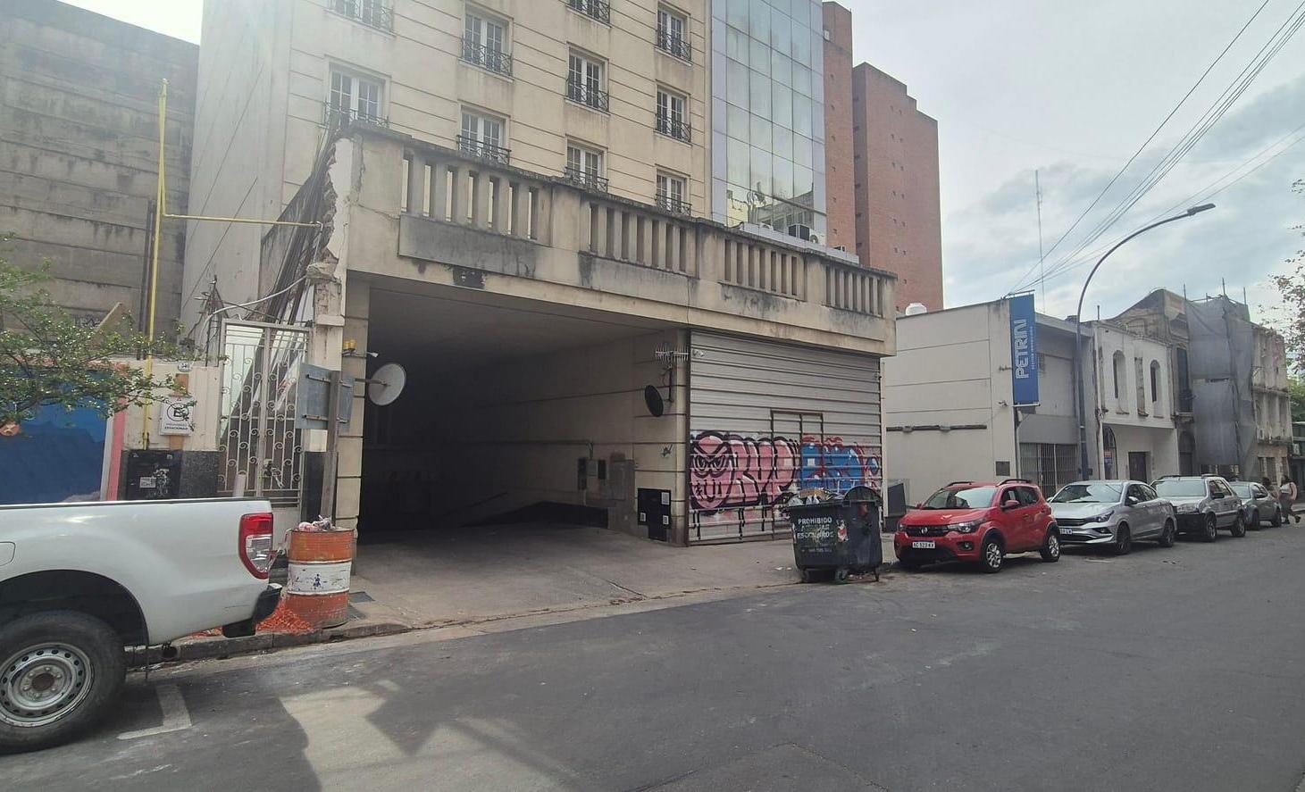Foto de Oportunidad cochera en venta a metros de la Municipalidad y de Patio, imagen 1