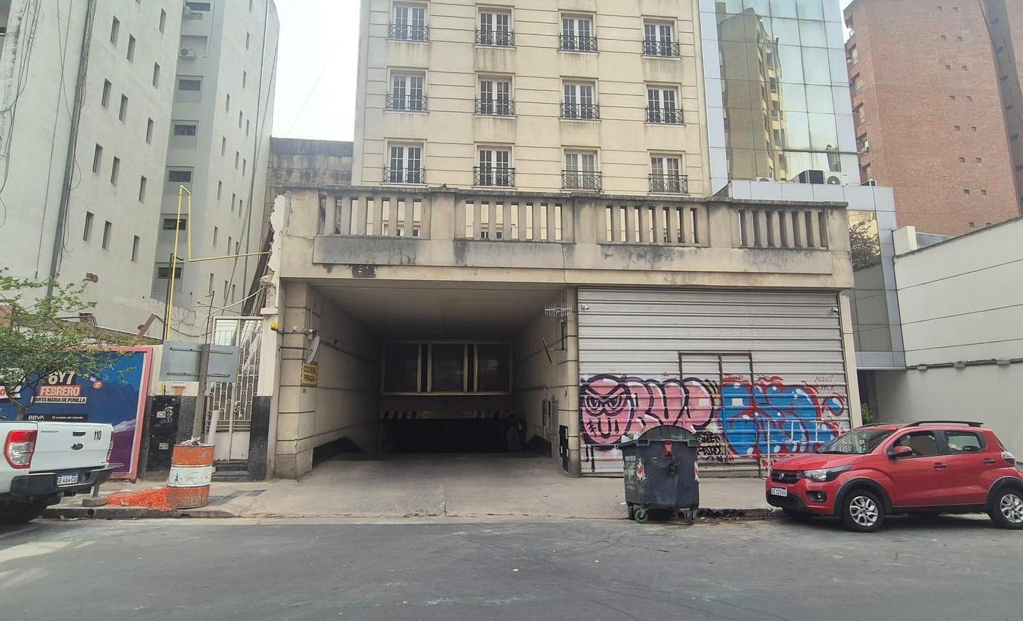 Foto de Oportunidad cochera en venta a metros de la Municipalidad y de Patio, imagen 3