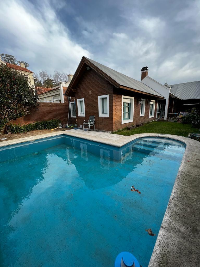 Hermosa Casa en Venta de Tres Dorm. 1