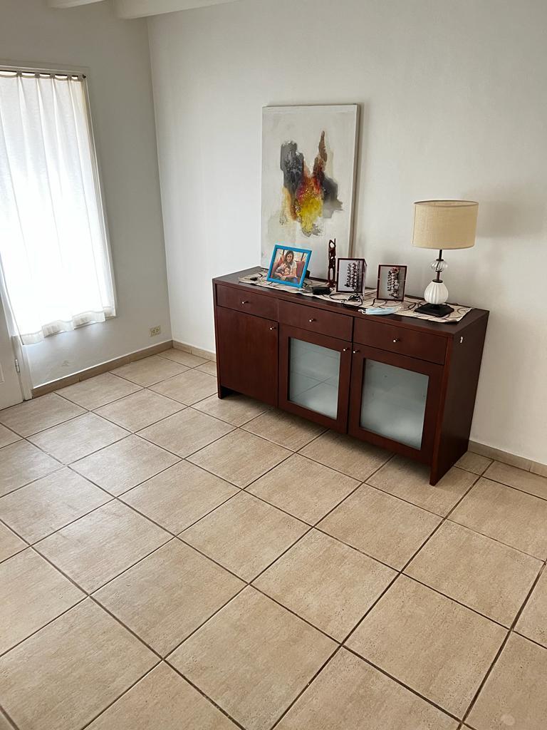 Hermosa Casa en Venta de Tres Dorm. 4