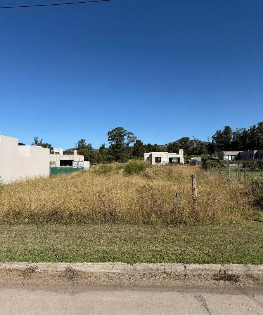 Terreno de 1160 m2 en venta en Golf 3