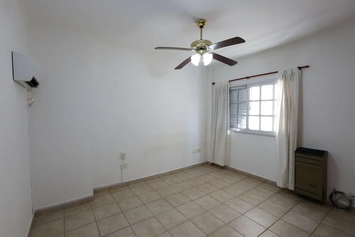 Departamento céntrico con dos cocheras - Tandil 4