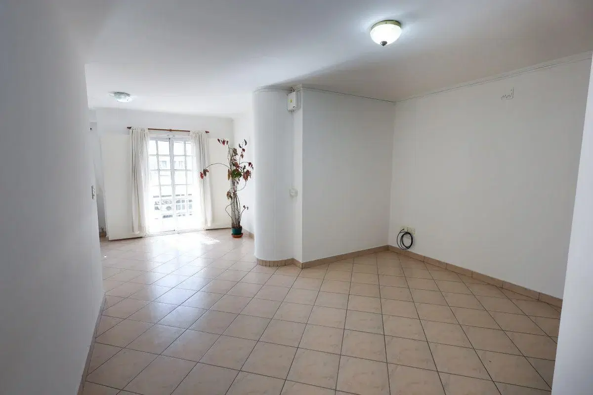 Departamento céntrico con dos cocheras - Tandil 2