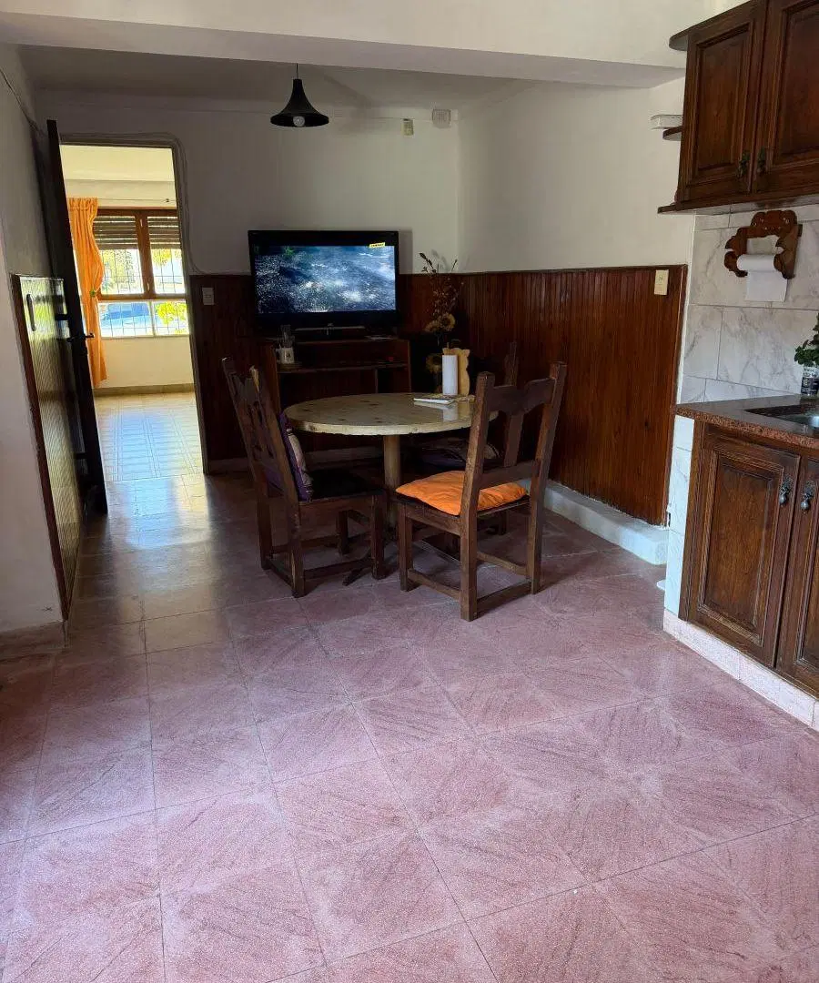 Venta casa tres dormitorios apto crédito barrio jardín 4