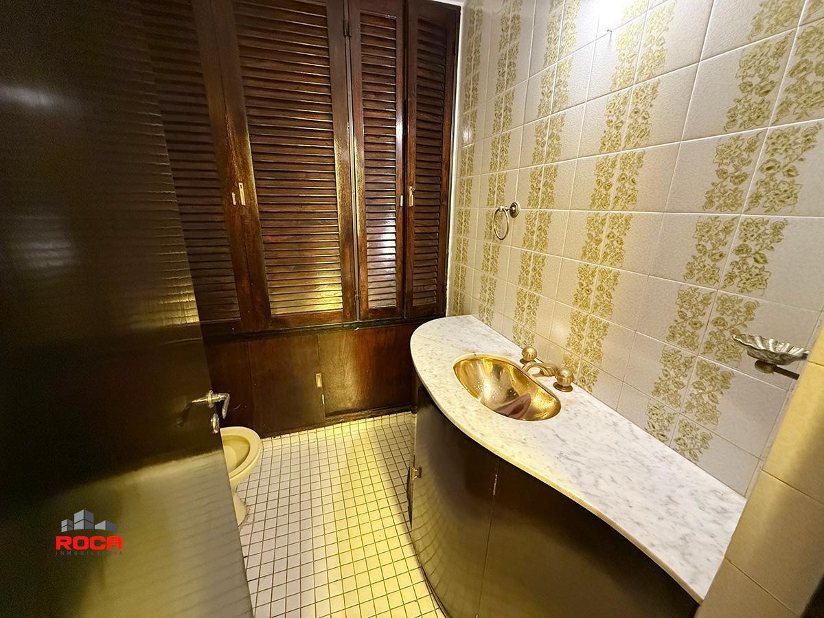 Amplia Casa en Venta en El Centro de San Salvador de Jujuy 3