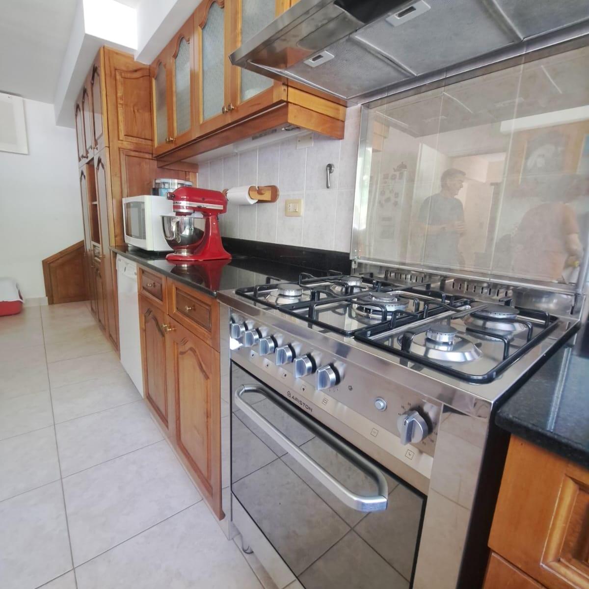 Venta! Exclusiva Casa Nivel Gerencial en Rincón Club de Campo - Nqn 4