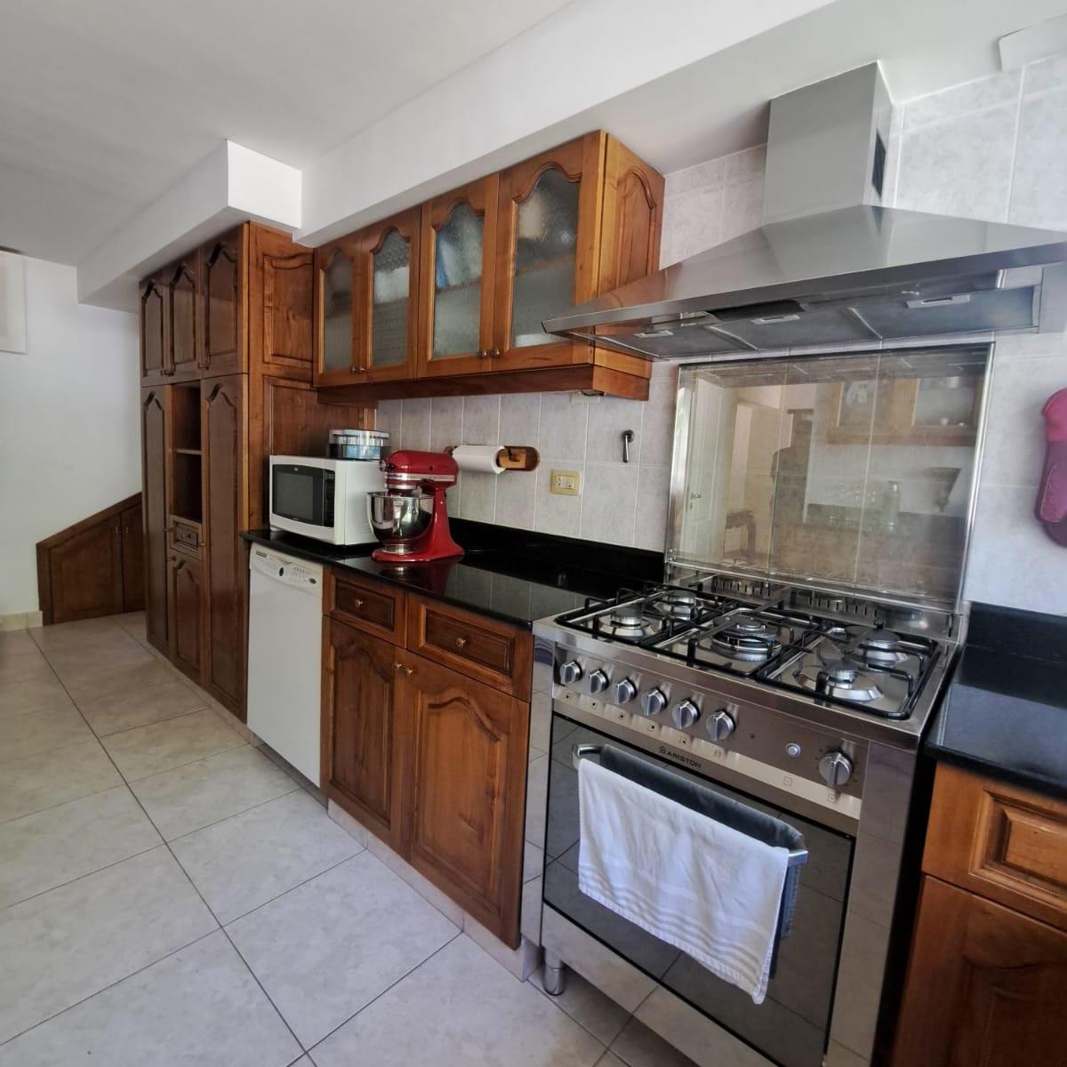 Venta! Exclusiva Casa Nivel Gerencial en Rincón Club de Campo - Nqn 2