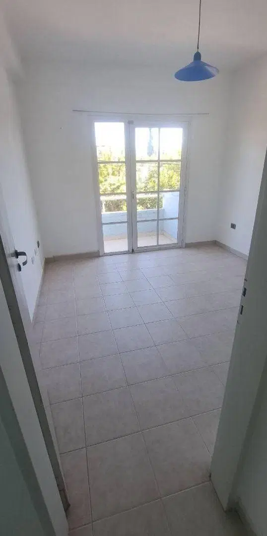 ALQUILER | 1 DORMITORIO + BALCÓN AL FRENTE | SIN EXPENSAS | CARLOS H. RODRÍGUEZ 1235 - NEUQUÉN 2