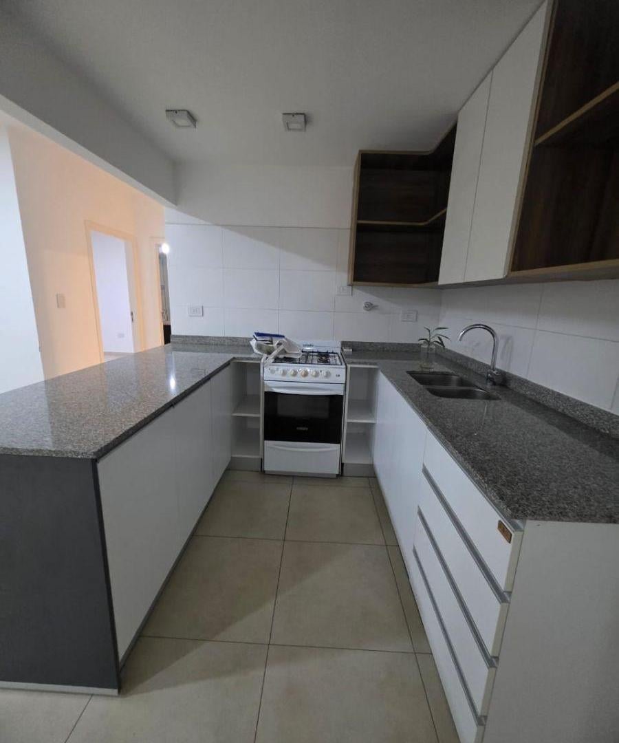 Foto de DEPARTAMENTO PREMIUM EN ALQUILER | 2 DORMITORIOS, SUITE, COCHERA Y, imagen 1