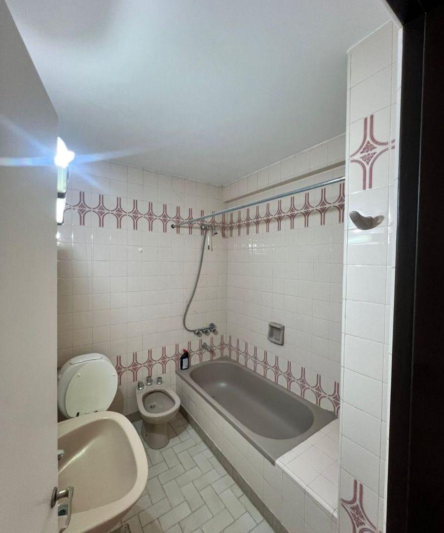 Foto de DEPARTAMENTO EN VENTA – 3 DORMITORIOS – CIPOLLETTI, imagen 2