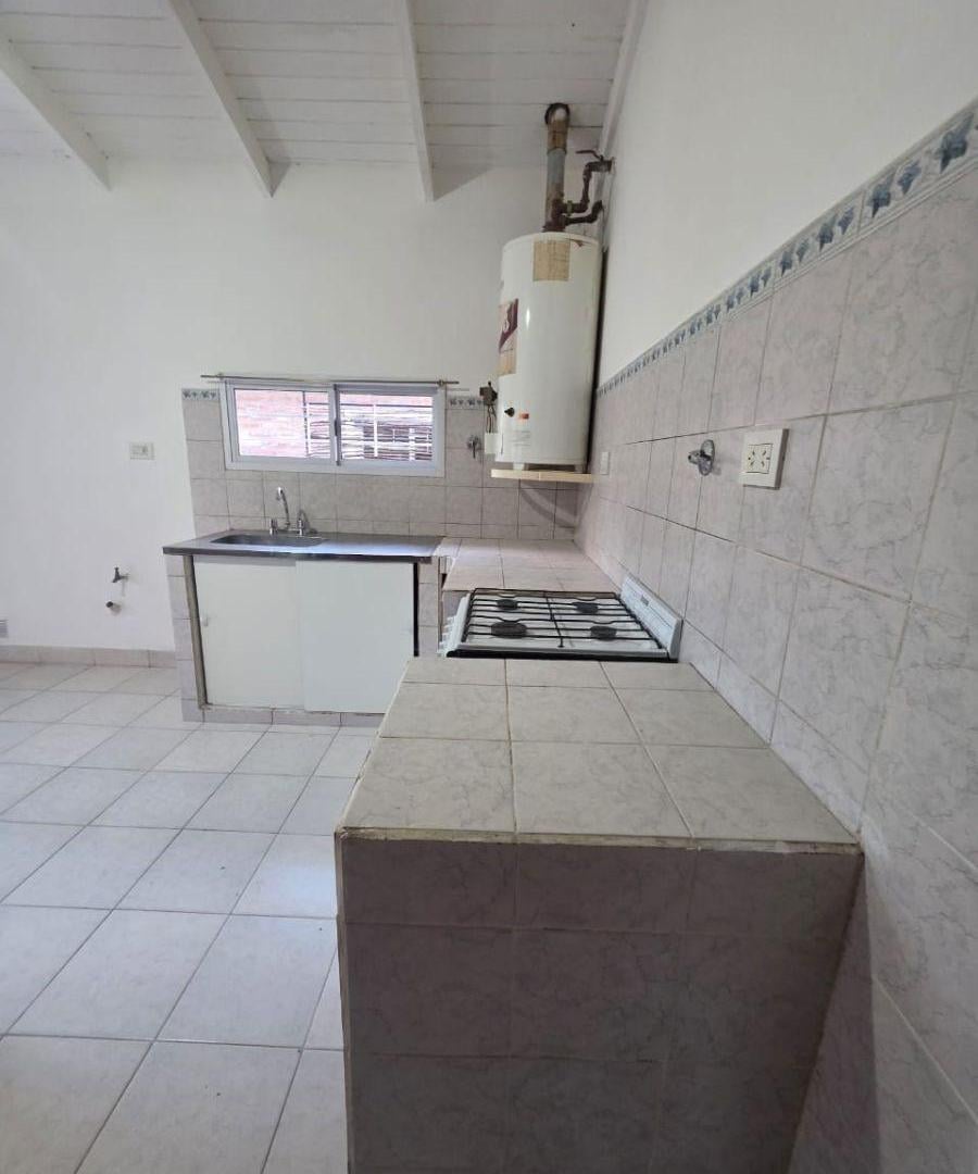 Foto de DPTO 1 DORMITORIO FDEZ ORO ¡ALQUILA! CLAUDIA CH BIENES RAÍCES, imagen 4