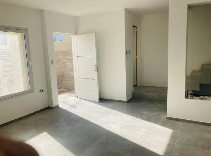Casa 3 dormitorios. | Ernesto Sabato al 1200 3