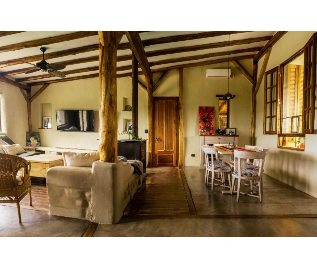 Se Vende Cob House en San Rafael, Mendoza. 1
