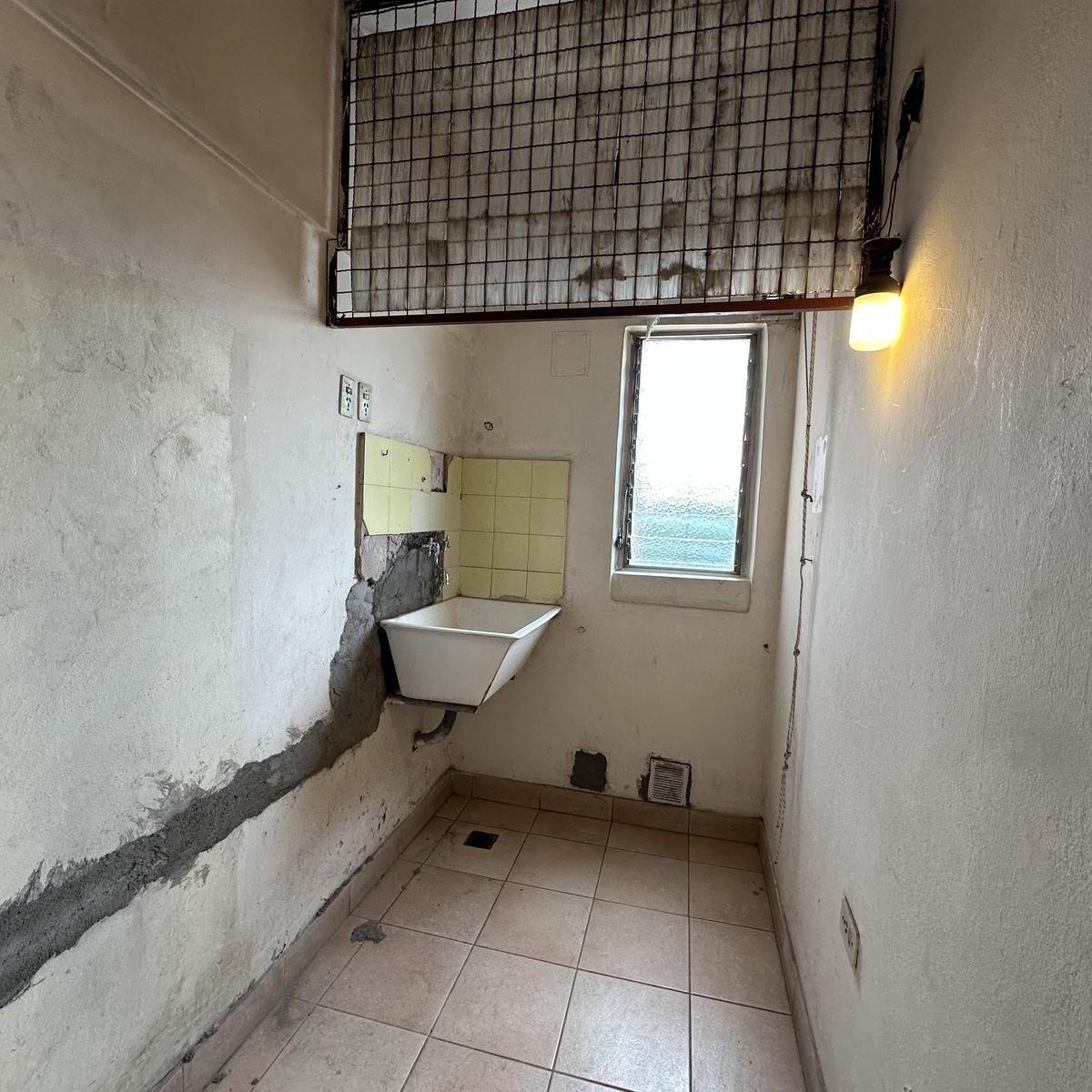 Departamento en Venta de 3 Dorm. 1