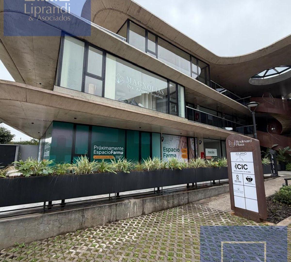Foto de Oficina en alquiler 41 m2 con cochera - Boulevard Plaza, 9 de Julio, imagen 2