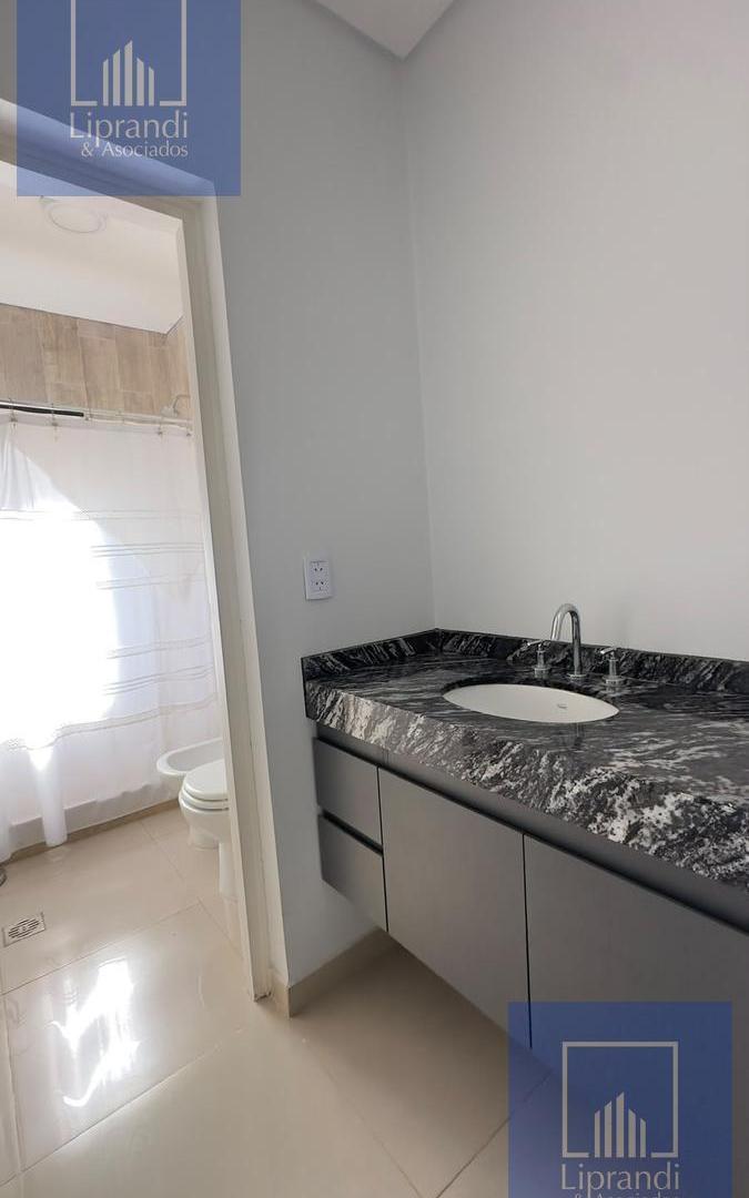 Foto de Casa de 3 dormitorios en VENTA, imagen 3