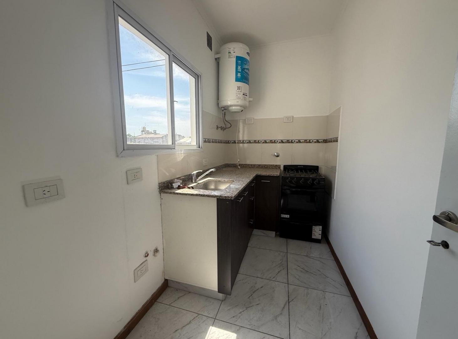Foto de Departamento en venta c/ cochera en San Miguel, imagen 3